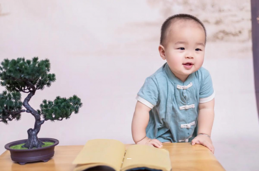 新疆孕妇显怀是几个月